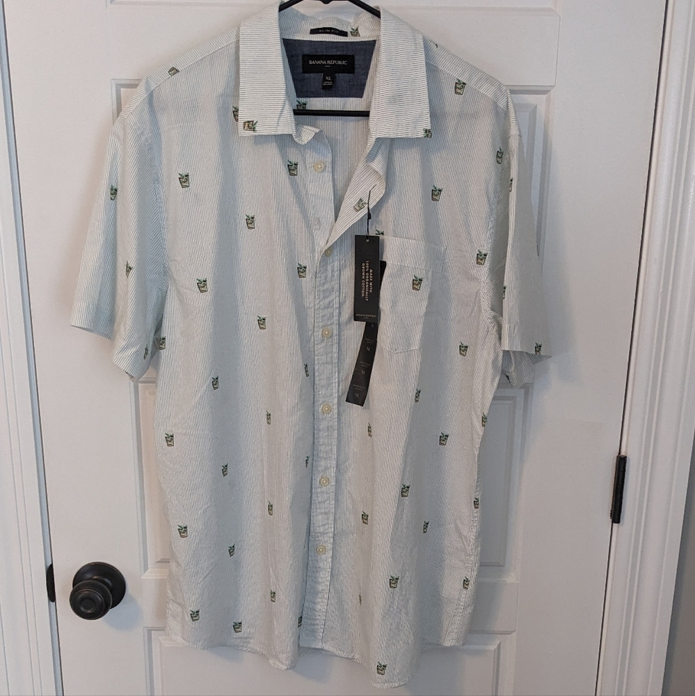 Banana Republic Men's short sleeve button down